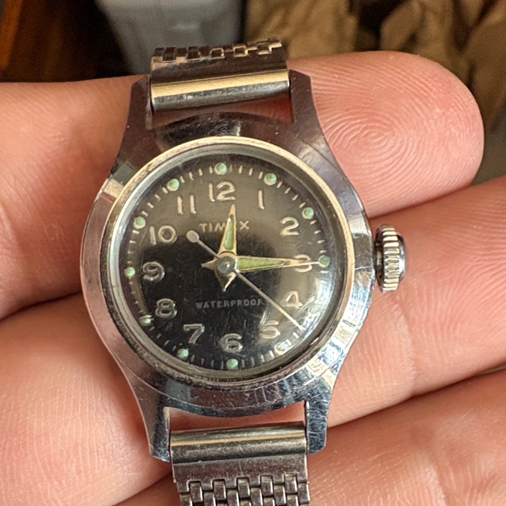 Timex Classic Silver And Black Timepiece Timex Classic Silver And Black Timepiece